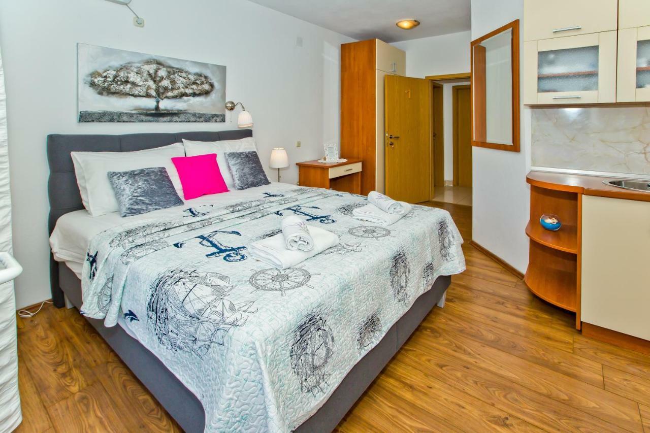 Apartments Bubalo フヴァル エクステリア 写真