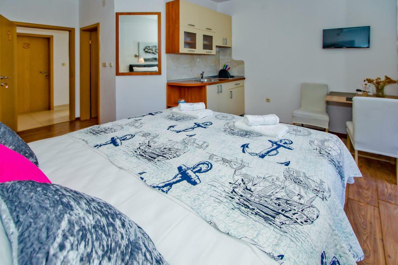 Apartments Bubalo フヴァル エクステリア 写真