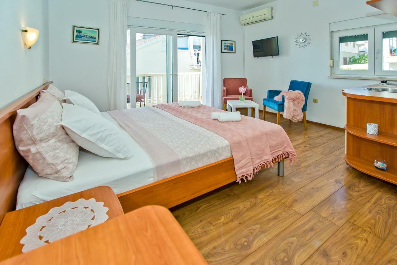 Apartments Bubalo フヴァル エクステリア 写真