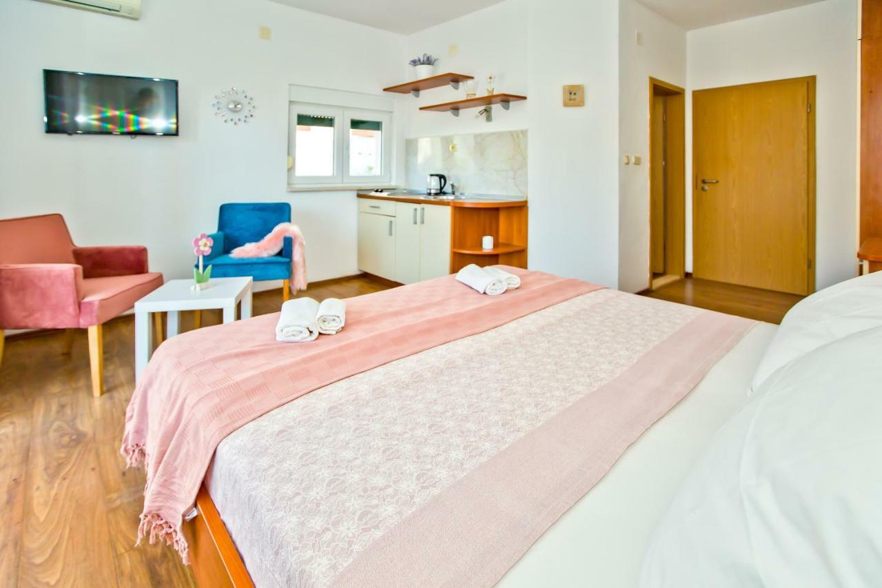 Apartments Bubalo フヴァル エクステリア 写真